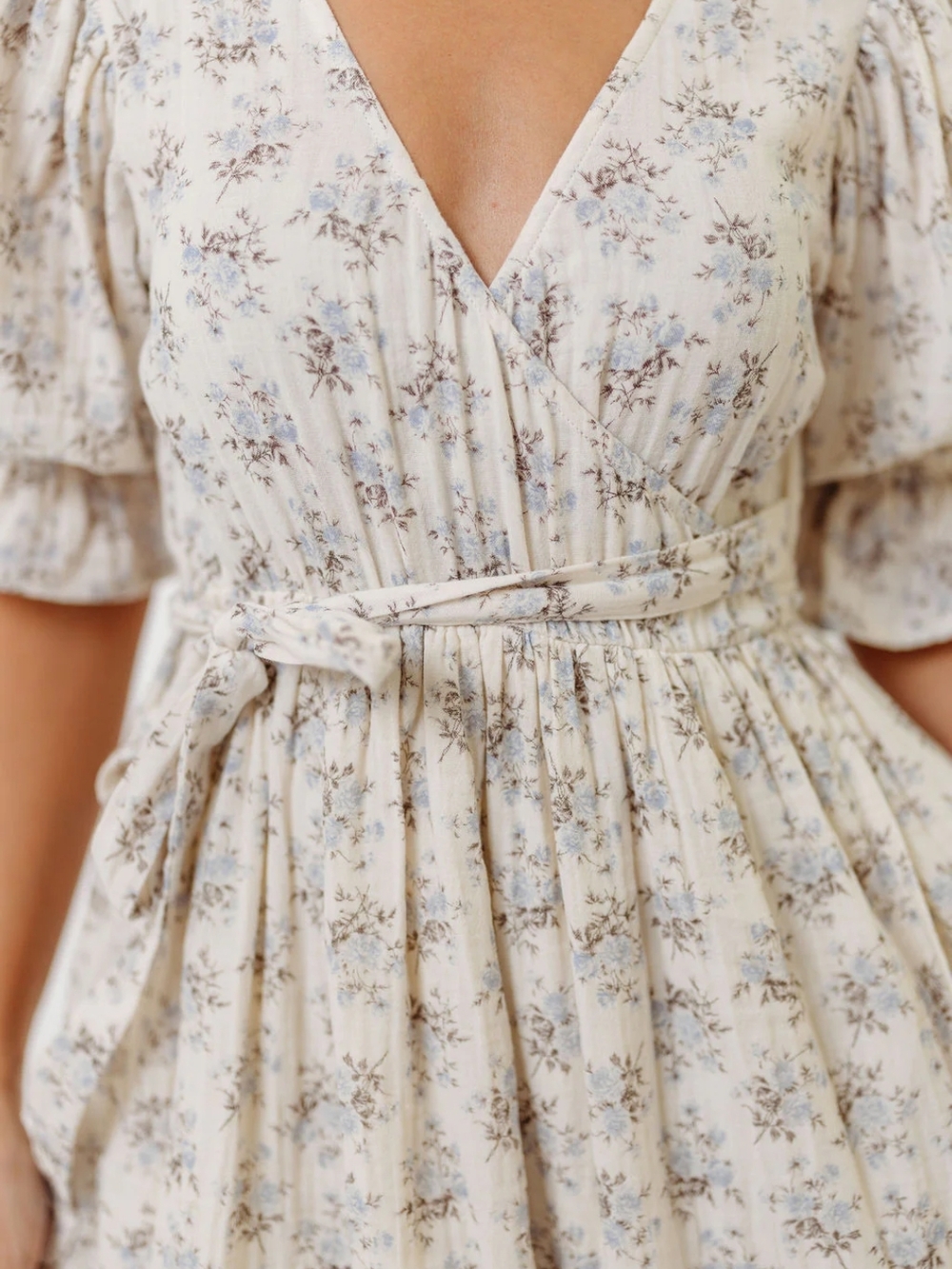 Floral V-Neck Maxi Dress with Puff Sleeves - Cream - Picture 3 of 3
